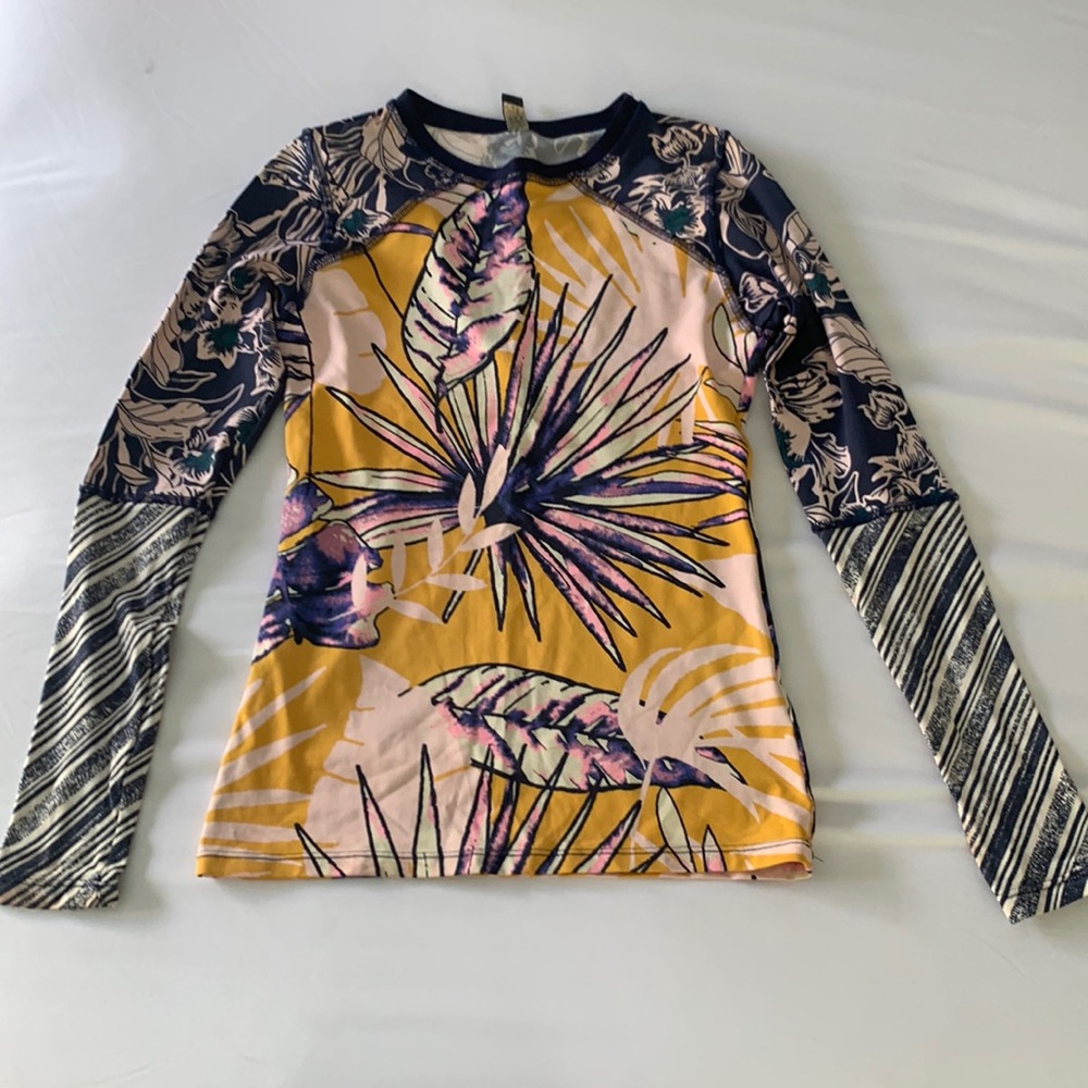 Maaji power diver rash guard